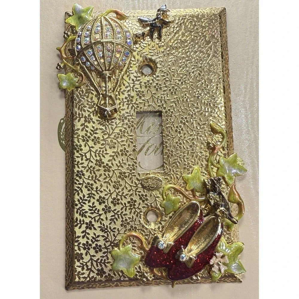Kirks Folly Outlet Cover‎ The Wizard of Oz Remember the Magic RARE Home Decor